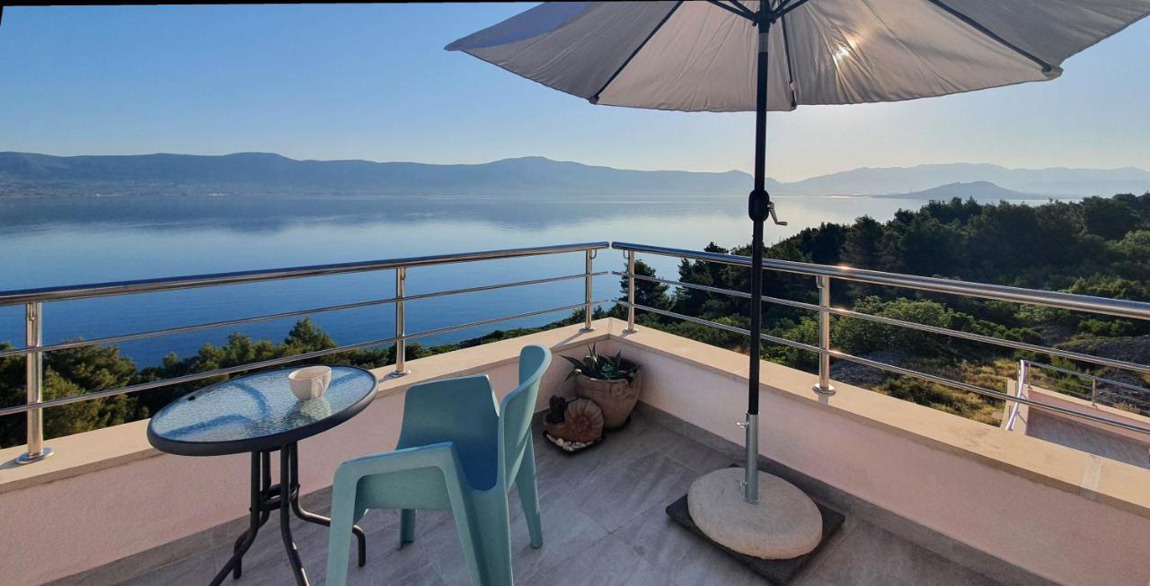 Apartment Kate Слатине Екстер'єр фото