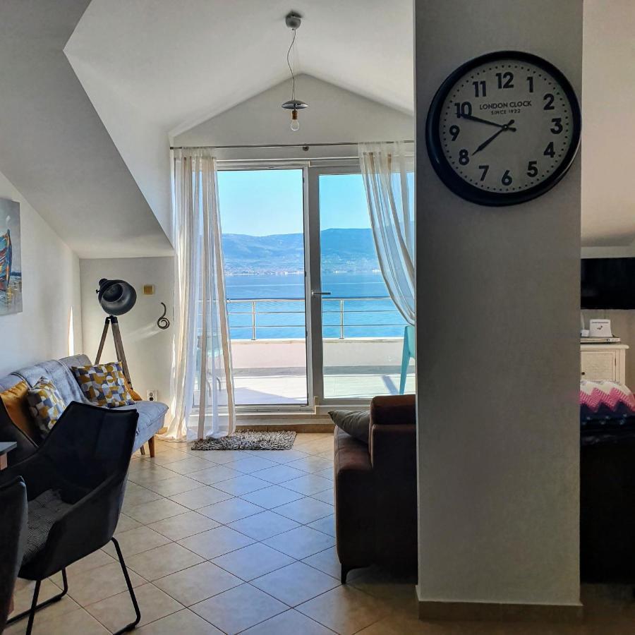 Apartment Kate Слатине Екстер'єр фото