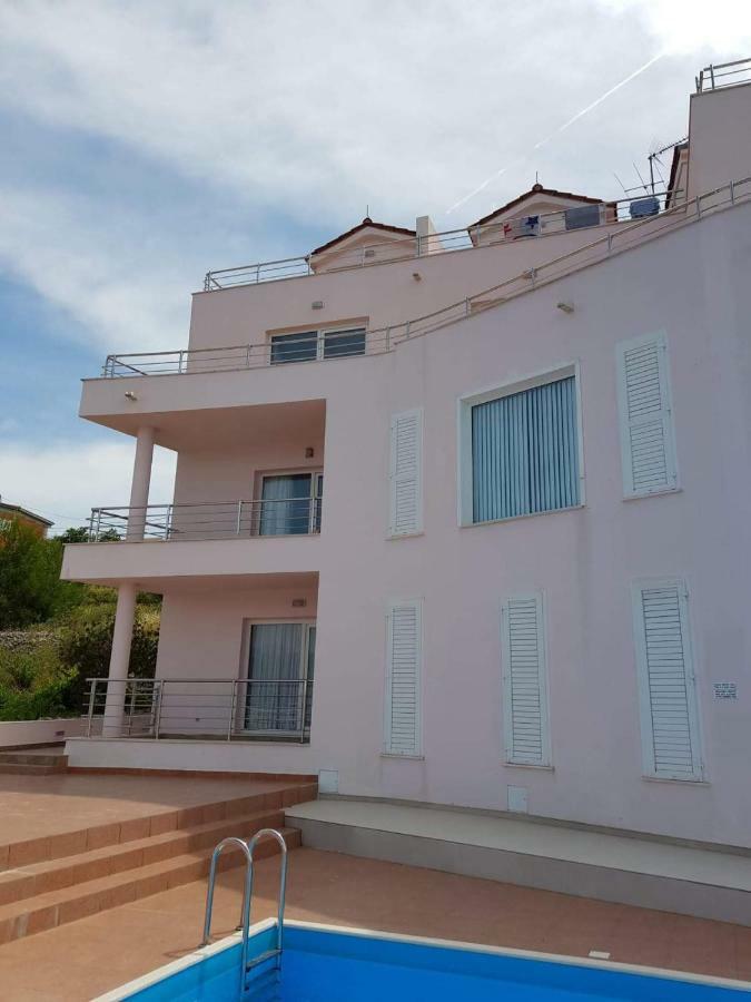Apartment Kate Слатине Екстер'єр фото
